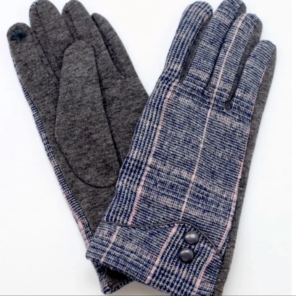 Tartan Plaid Touch Screen Gloves Winter in Aspen 90s Y2k - Picture 1 of 1